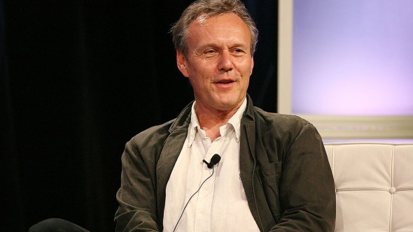 Povestea de iubire a lui Anthony Head. Actorul din „Buffy the Vampire Slayer” a murit la doar șase luni după pierderea partenerei sale