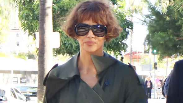 Halle Berry a pierdut custodia principală a fiului ei. Nu mai are voie să-l găzduiască peste noapte, după acuzațiile fostului soț