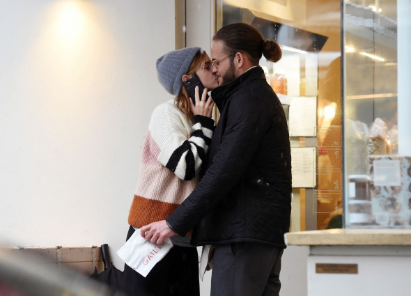 *PREMIUM-EXCLUSIVE* MUST CALL FOR PRICING BEFORE USAGE - Harry Potter British Actress Emma Watson seen passionately kissing her boyfriend Leo Robinton while out for lunch in London.