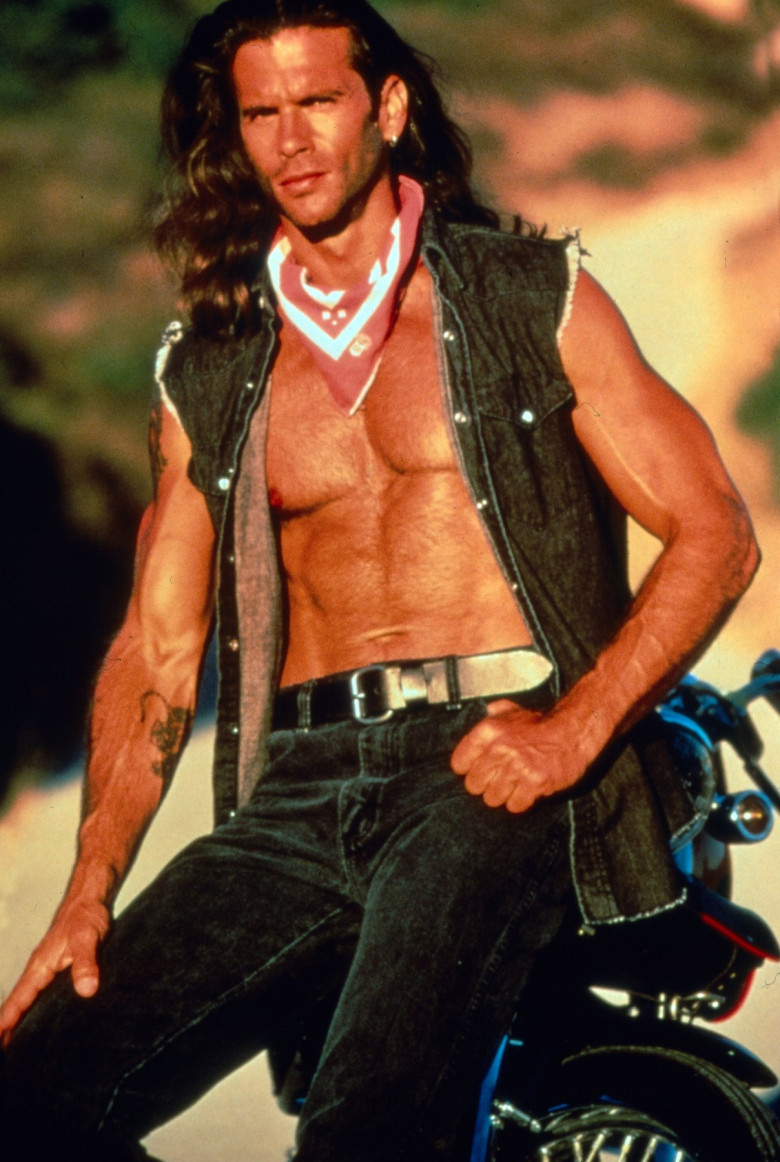 Renegade, Lorenzo Lamas