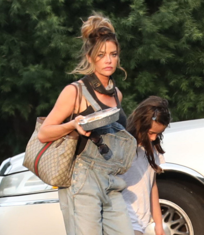 PREMIUM EXCLUSIVE Denise Richards Looks Super Cute In Overalls While Grabbing Lunch With Daughter Eloise