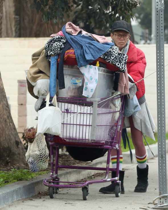 EXCLUSIVE: Baywatch star Jeremy Jacksons homeless ex-wife Loni Willison seen in Venice CA, The Ex model is sleeping on the streets in the same neighborhood as Hunter Biden who moved into a $5.4 million home on the Venice canals