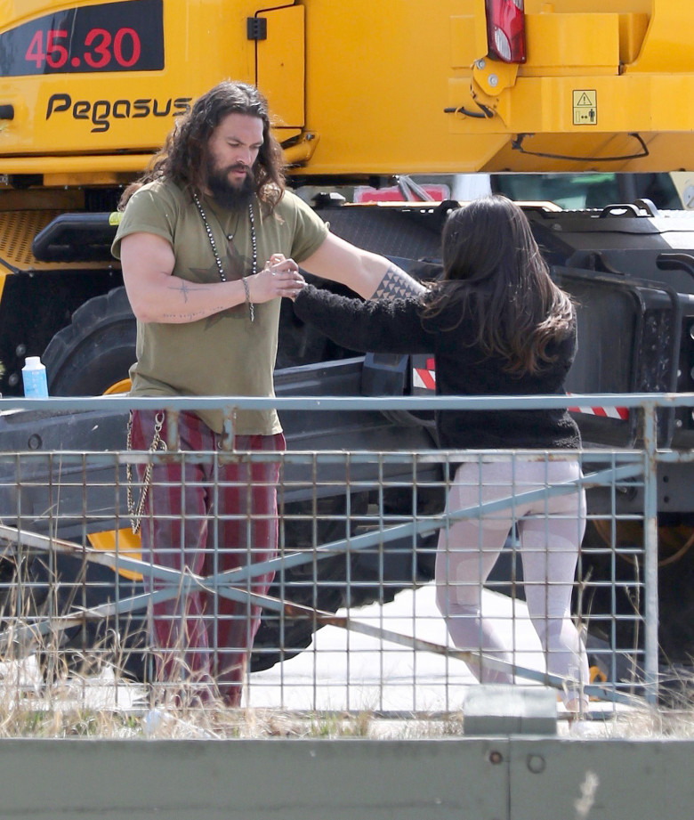 EXCLUSIVE: Jason Momoa is Pictured Practicing His Dance Moves Before  Filming a Green Screen Scene for 'Slumberland' in Toronto, Canada.