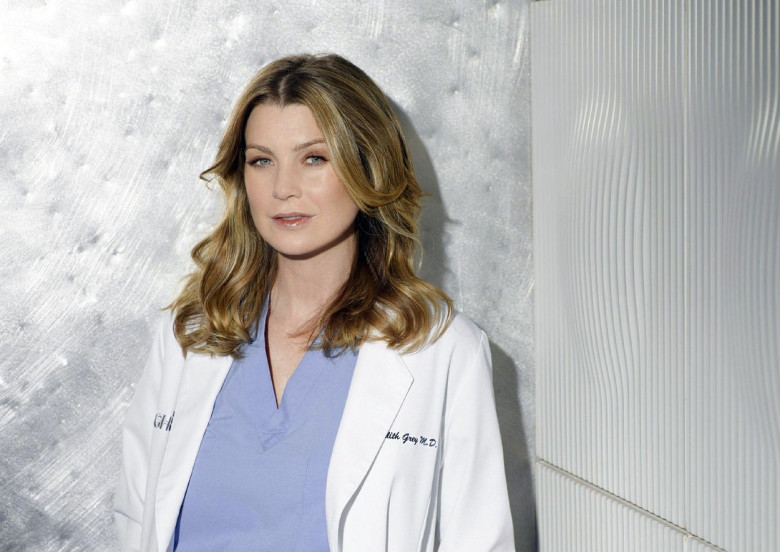 USA. Ellen Pompeo  in the ©ABC TV series : Grey's Anatomy -season 6 ( 20052020 ).A drama centered on the personal and professional lives of five surgical interns and their supervisors. Ref: LMK106-J6683-241013Supplied by LMKMEDIA. Editorial Only.Landm