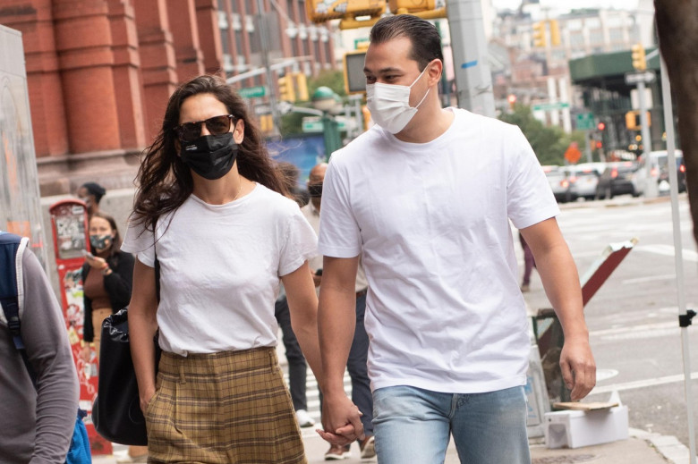 Katie Holmes and Emilio Vitolo Jr. Sighting in NYC