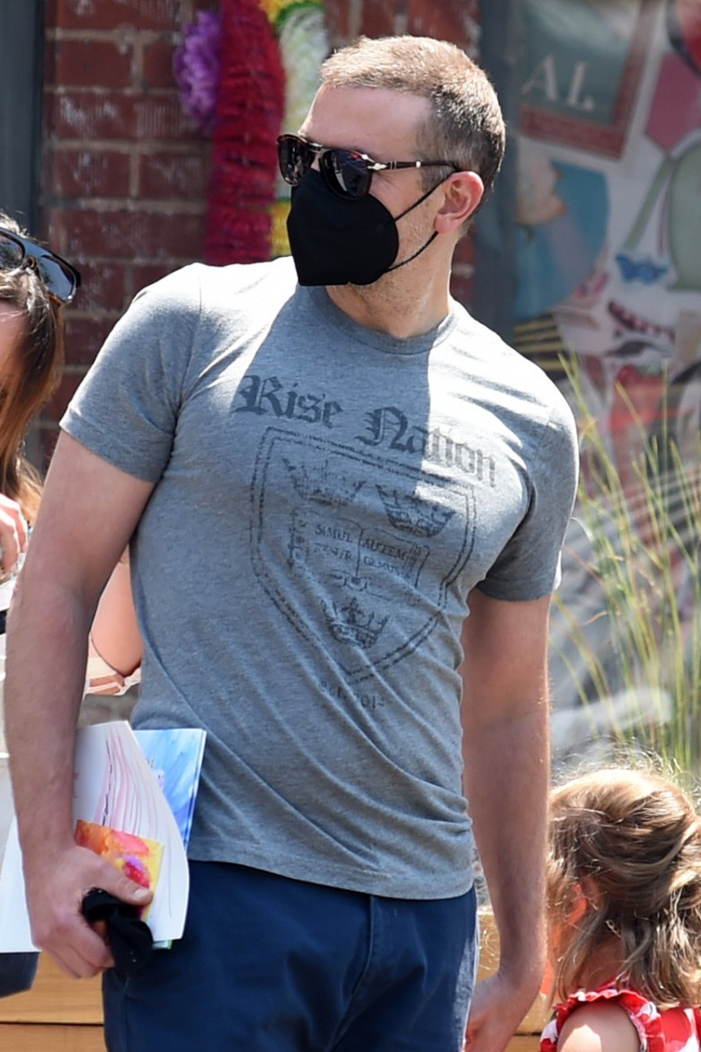 Bradley Cooper out and about, New York, USA - 21 May 2021