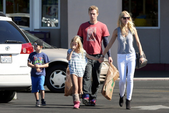 *EXCLUSIVE* Gwyneth Paltrow and Chris Martin : Picture Perfect Family Gwyneth Paltrow and Chris Martin