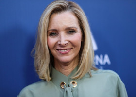 Los Angeles, United States. 13th May, 2019. Actress Lisa Kudrow arrives at the Los Angeles Special Screening Of Annapurna Pictures' 'Booksmart' held at the Ace Hotel on May 13, 2019 in Los Angeles, California, United States. (Photo by Xavier Collin/Image