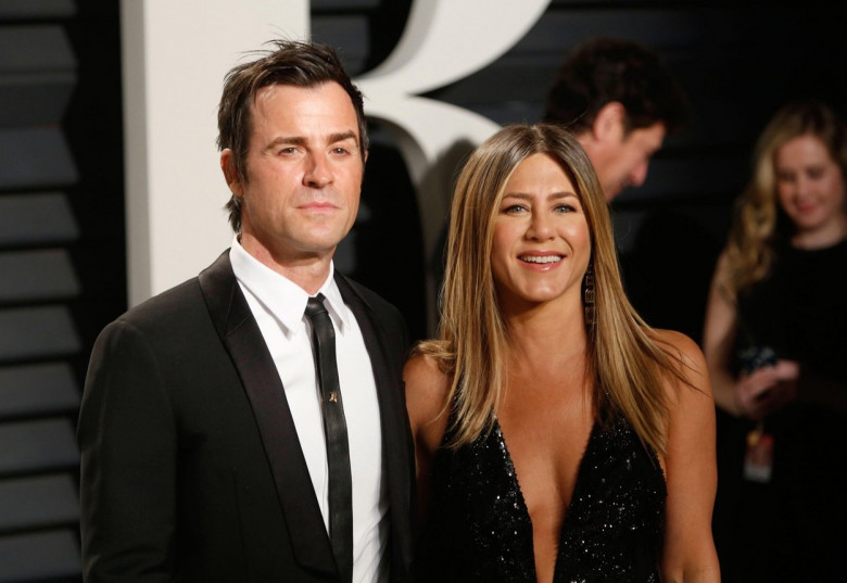 Beverly Hills, Us. 26th Feb, 2017. Justin Theroux and Jennifer Aniston arrive at the Vanity Fair Oscar Party at Wallis Annenberg Center for the Performing Arts in Beverly Hills, Los Angeles, USA, on 26 February 2017. Photo: Hubert Boesl - NO WIRE SERVICE