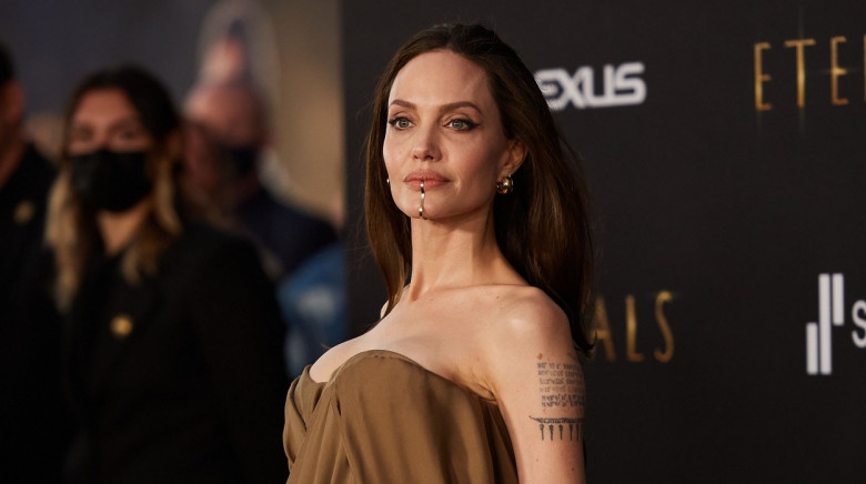 Angelina Jolie la premiera The Eternals,