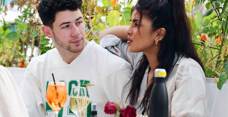 Priyanka Chopra a renunțat la numele de familie al lui Nick Jonas