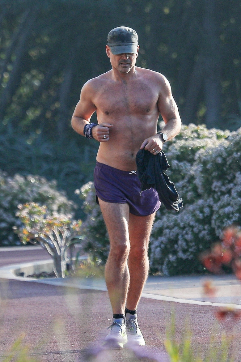 *EXCLUSIVE* Colin Farrell sports VERY short shorts for run around Coldwater Canyon Park