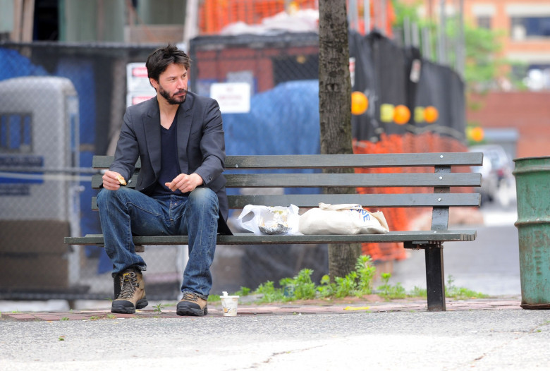 These photos of Keanu Reeves looking downcast prompted over 14,000 people to join 'Cheer Up Keanu' campaign