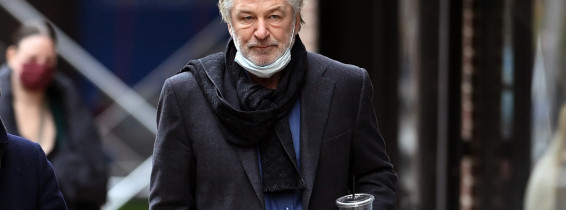 EXCLUSIVE: * EMBARGO: strictly no  web before 21:15pm GMT 9th December 2021 * Alec Baldwin Spotted For First Time Since He And Wife Hilaria Deleted Their Twitter Accounts