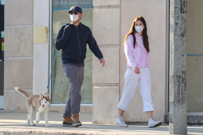 *PREMIUM-EXCLUSIVE* Leonardo DiCaprio and Camila Morrone walk their foster dog during Stay-at-Home Order *WEB EMBARGO UNTIL 9:15 AM PDT on April 17, 2020*