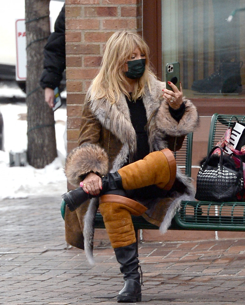 Goldie Hawn is Pictured Out and About in Downtown Aspen, Colorado.