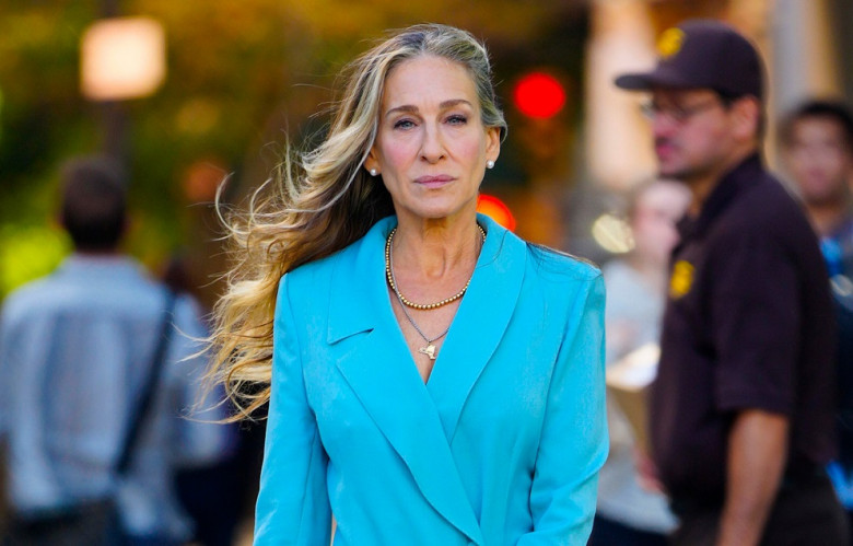 Sarah Jessica Parker is Pictured on the Set of the 'Sex and the City' Reboot, 'And Just Like That' in New York City.