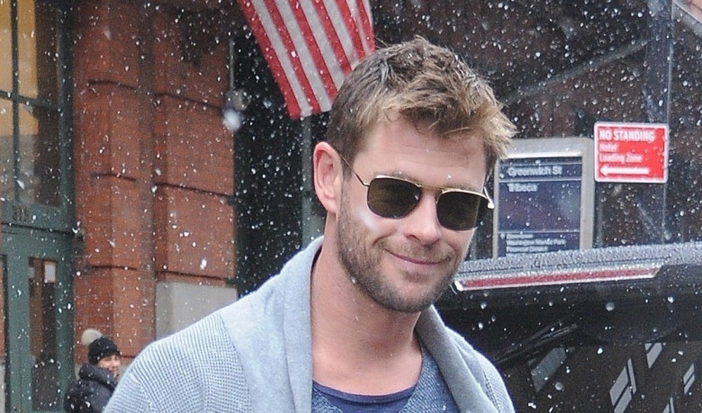 Chris Hemsworth and Elsa Pataky step out in the snow in the "Big Apple"