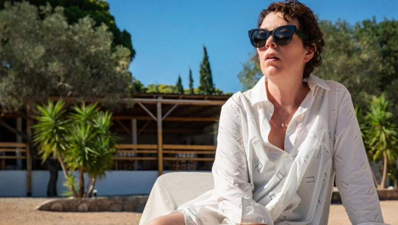 THE LOST DAUGHTER 2021 Netflix film with Olivia Colman