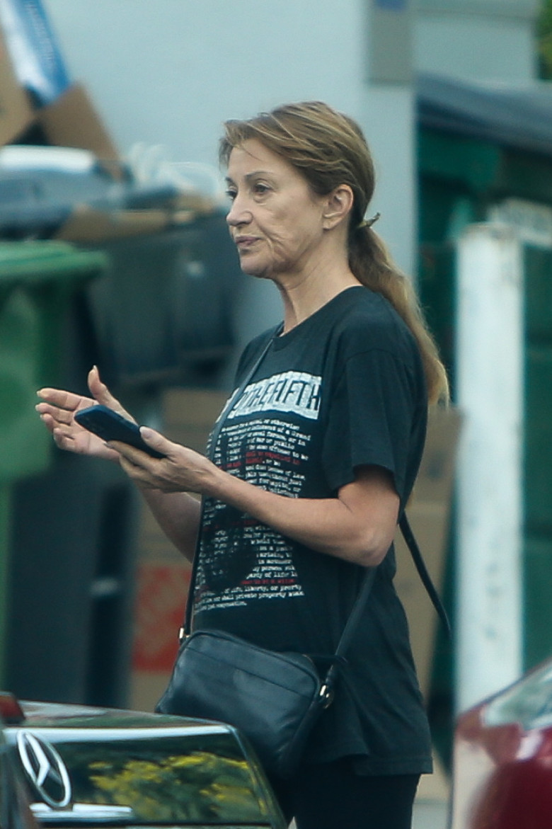EXCLUSIVE: Jane Seymour Steps Out Looking Casual To Run Errands In Malibu