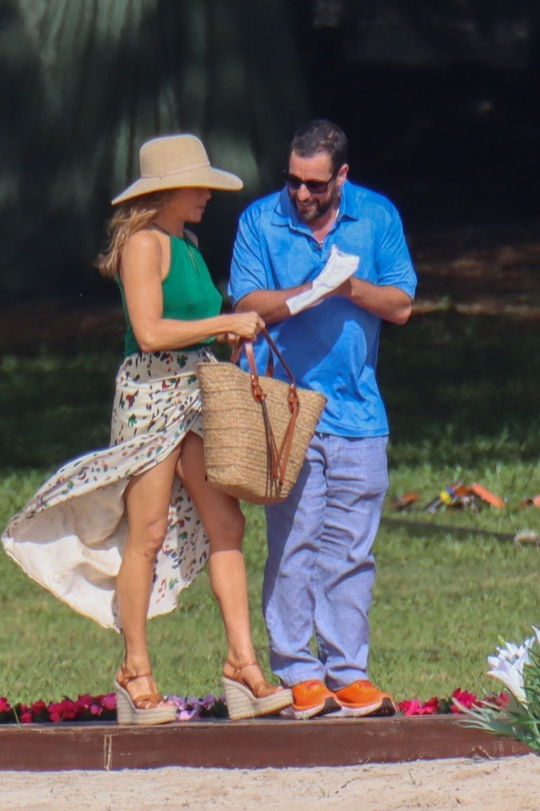 Jennifer Aniston și Adam Sandler au petrecut timp împreună în Hawaii/ Profimedia