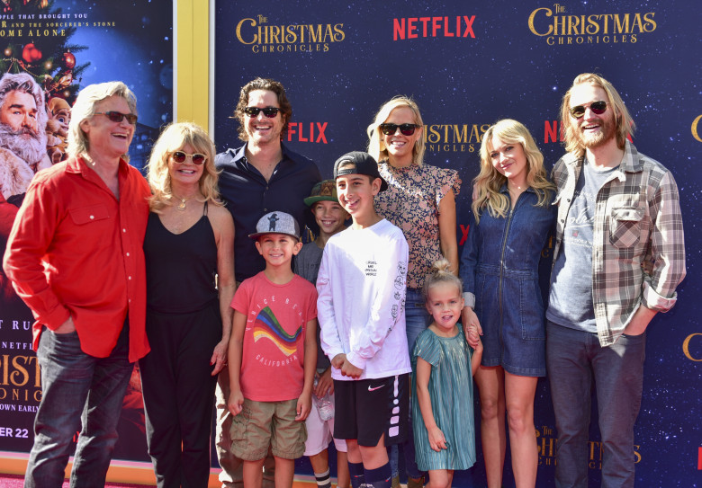 Premiere Of Netflix's "The Christmas Chronicles" - Red Carpet
