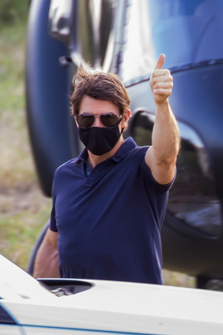 Tom Cruise și-a pilotat propriul elicoper până în Africa de Sud/ Profimedia