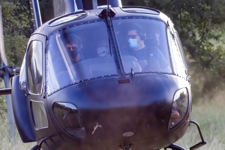 Tom Cruise și-a pilotat propriul elicoper până în Africa de Sud/ Profimedia