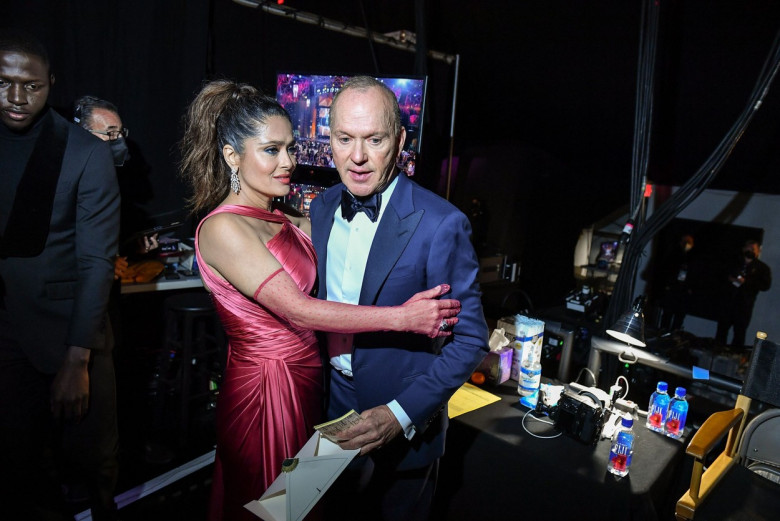 Michael Keaton și Salma Hayek