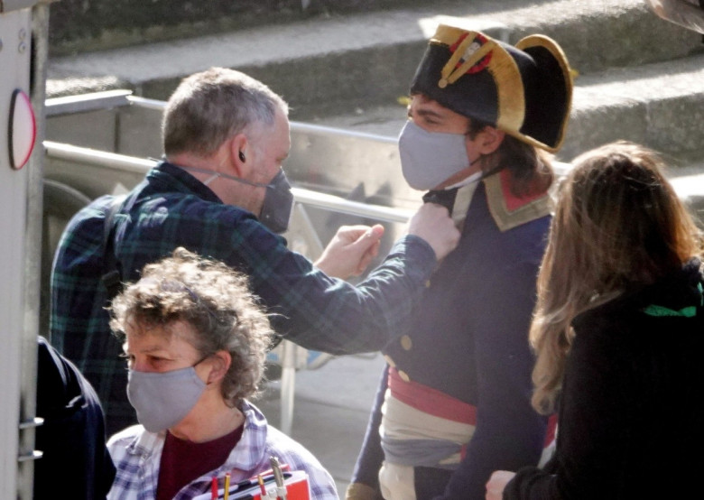 Joaquin Phoenix se transformă în Napoleon Bonaparte/ Profimedia