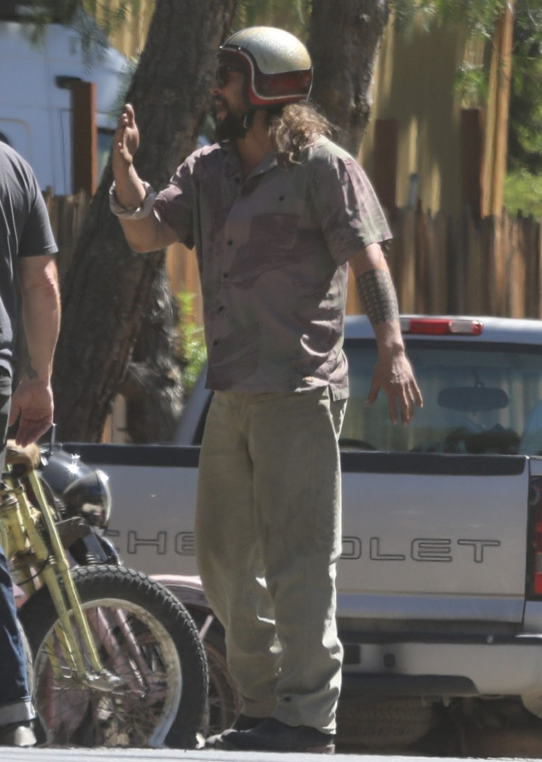 *EXCLUSIVE* Jason Momoa rides vintage motorcycles around Malibu