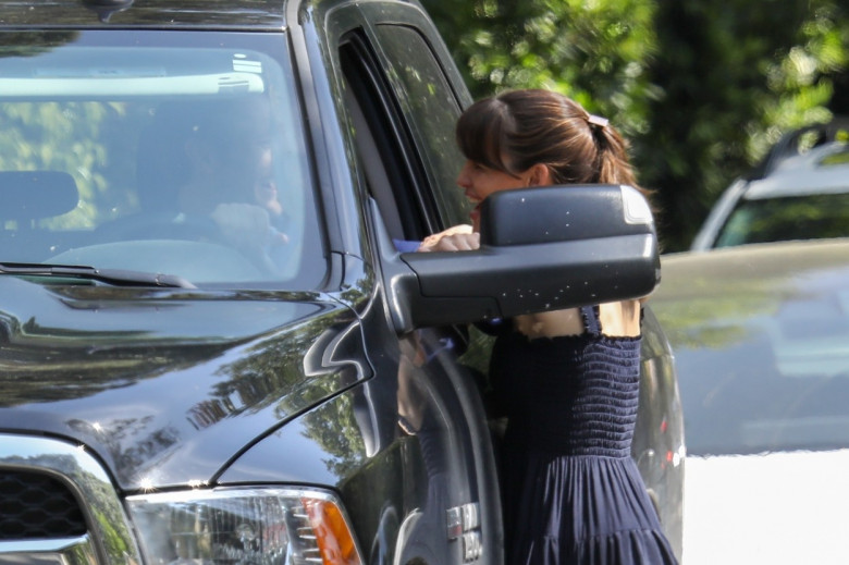 Jennifer Garner, fotografiată râzând în hohote alături de iubitul ei