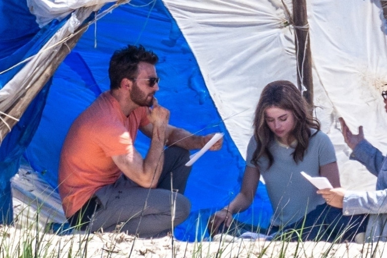 *EXCLUSIVE*  Ana de Armas is seen filming her latest project, 'Ghosted' with Chris Evans on her birthday!
