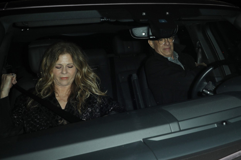 Tom Hanks și Rita Wilson, fotografiați în timp ce ieșeau la cină în Santa Monica