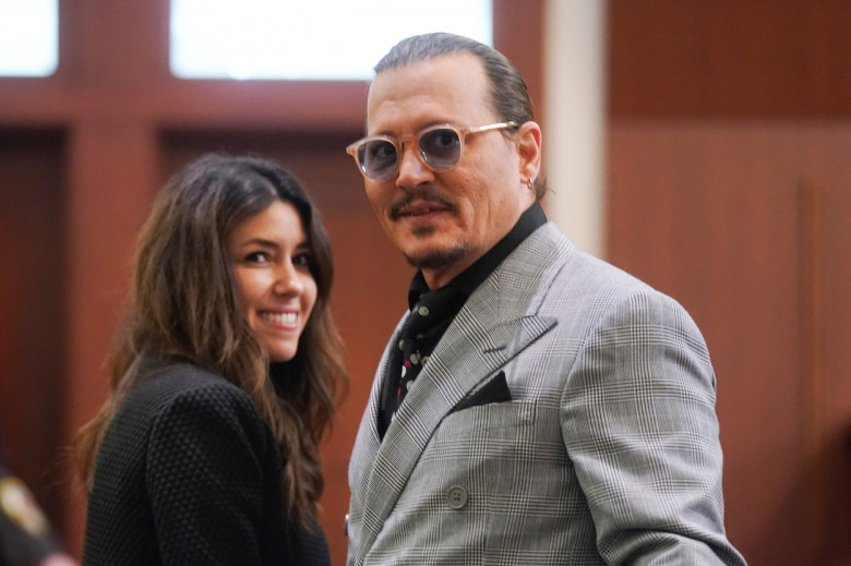 Johnny Depp și avocata lui