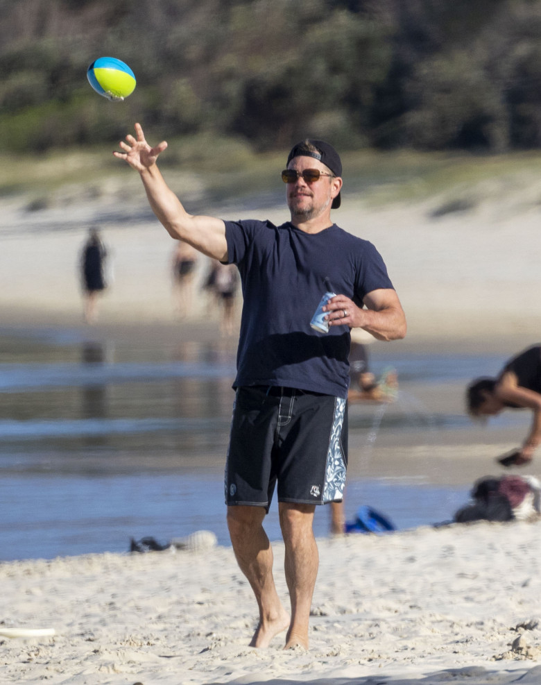 EXCLUSIVE: *NO DAILYMAIL ONLINE* MATT DAMON BACK DOWN UNDER!Matt Damon Has Made His Way Back To Byron Bay For An Aussie Vacation!