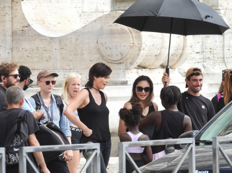 Charlize Theron and Uma Thurman shooting The Old Guard 2 in Rome