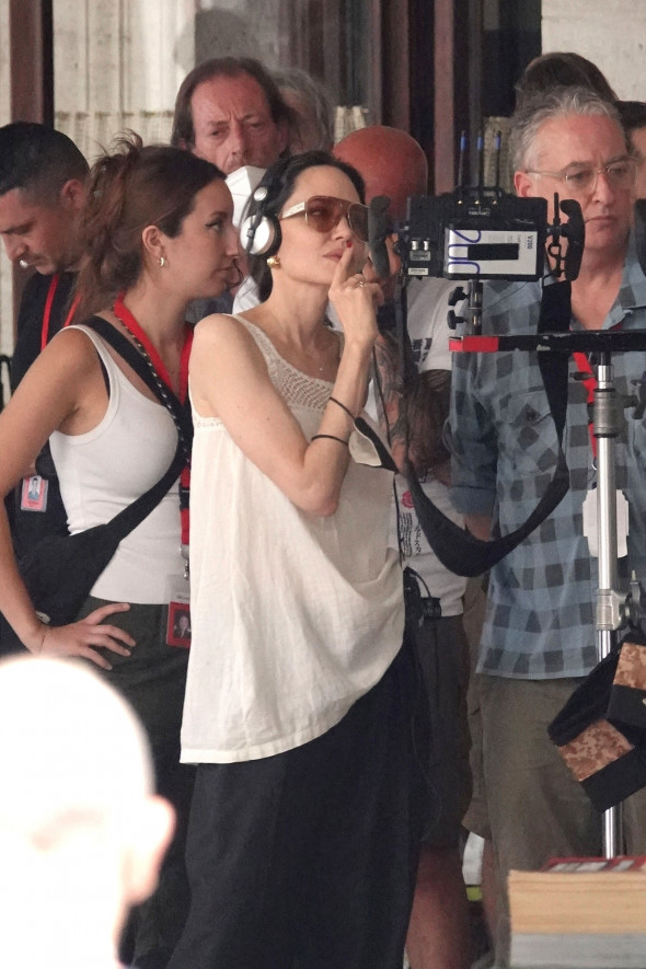 *EXCLUSIVE* Hollywood Actresses Angelina Jolie and Salma Hayek on the set of their new movie 'Without Blood' in Rome.