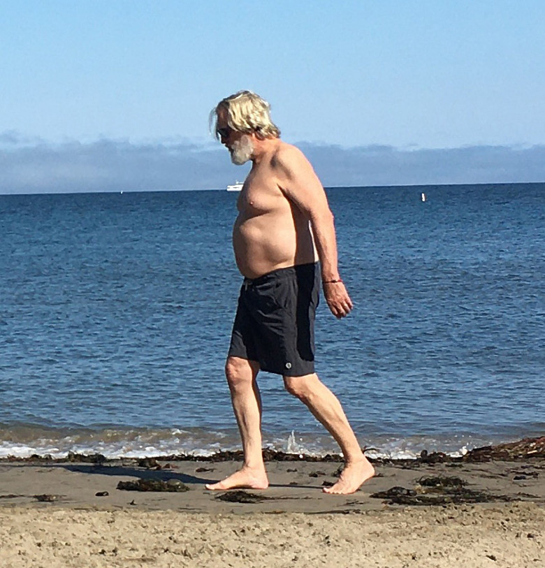 Beloved Hollywood legend Jeff Bridges continues to live his best life after beating cancer as he enjoys a day on the beach in his hometown of Santa Barbara.