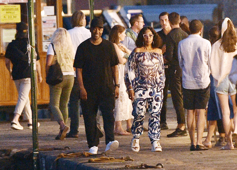 *EXCLUSIVE* Denzel Washington and his wife Pauletta Washington enjoy a dinner date at the Puny restaurant in Portofino