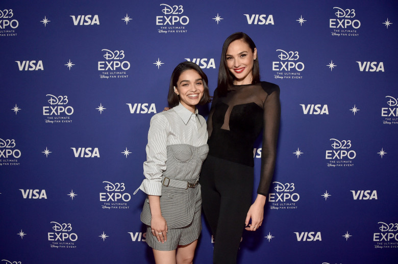 Rachel Zegler și Gal Gadot/ Profimedia