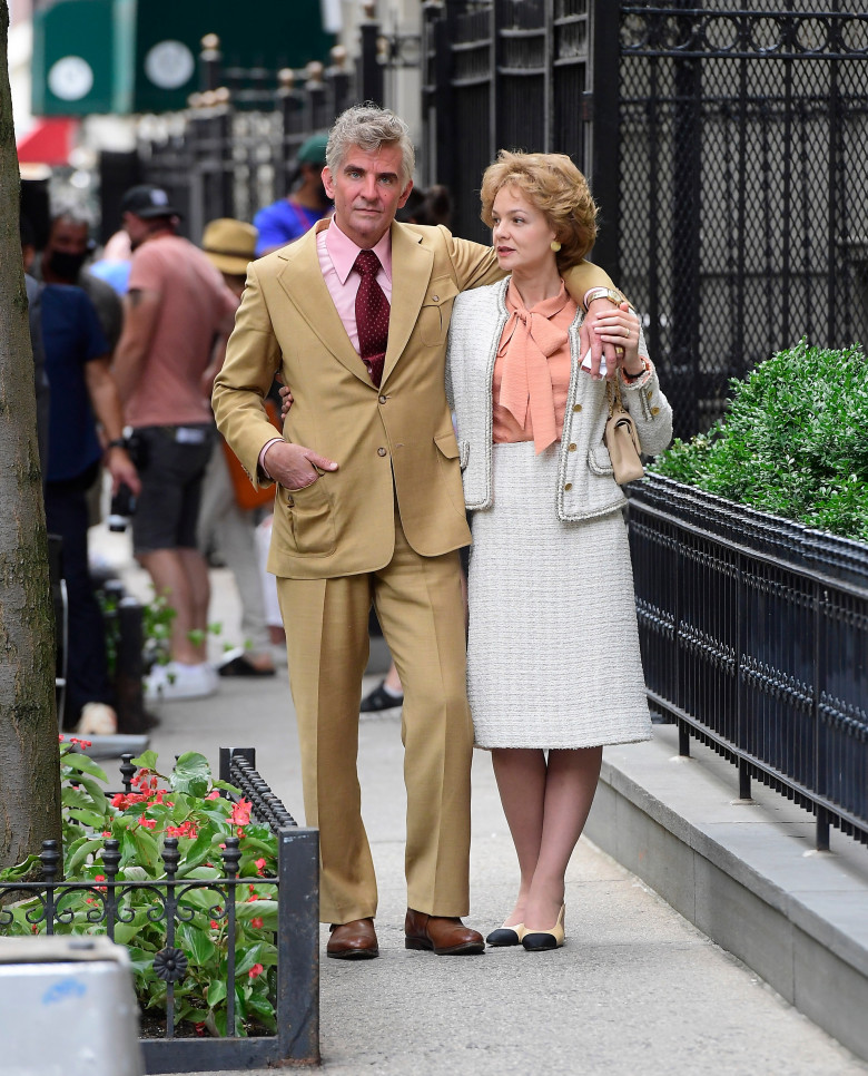 Bradley Cooper and Carey Mulligan Shoots Scenes For Maestro on The Streets of New York City