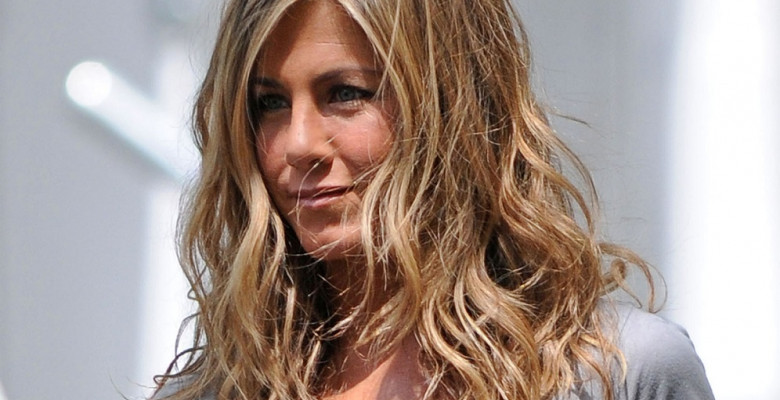 Aniston feels the nip in the air
