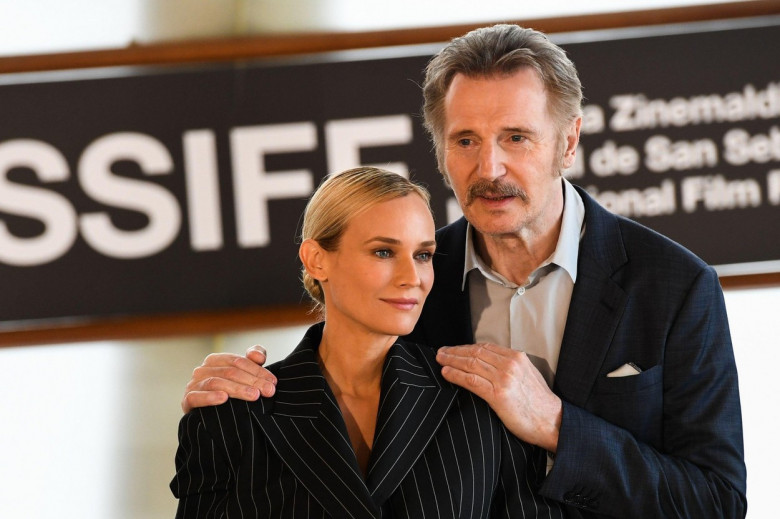 San Sebastian, Spain. 24th September 2022. Liam Neeson and Diane Kruger attend Marlowe photocall at the 70th International Film Festival of San Sebastian. Credit: Julen Pascual Gonzalez/Alamy Live News