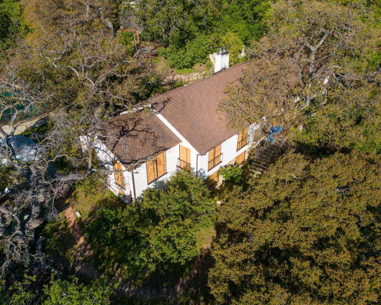 *EXCLUSIVE* Aerial views of Grey's Anatomy star Caterina Scorsone house after devastating house fire.