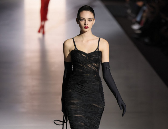 MFW - Deva Cassel Models For Dolce &amp; Gabbana