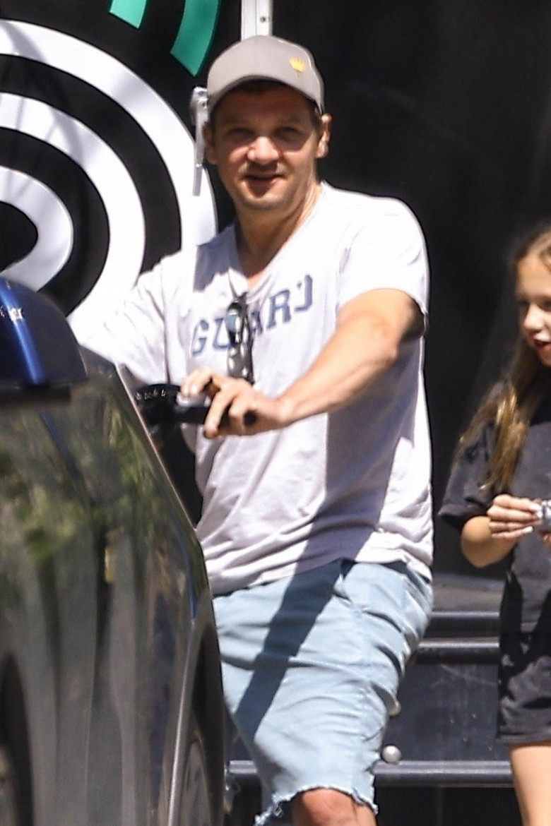 *PREMIUM-EXCLUSIVE* A healthy looking Jeremy Renner spotted on an electric scooter while with his daughter only three months after his horrific snow plow accident!