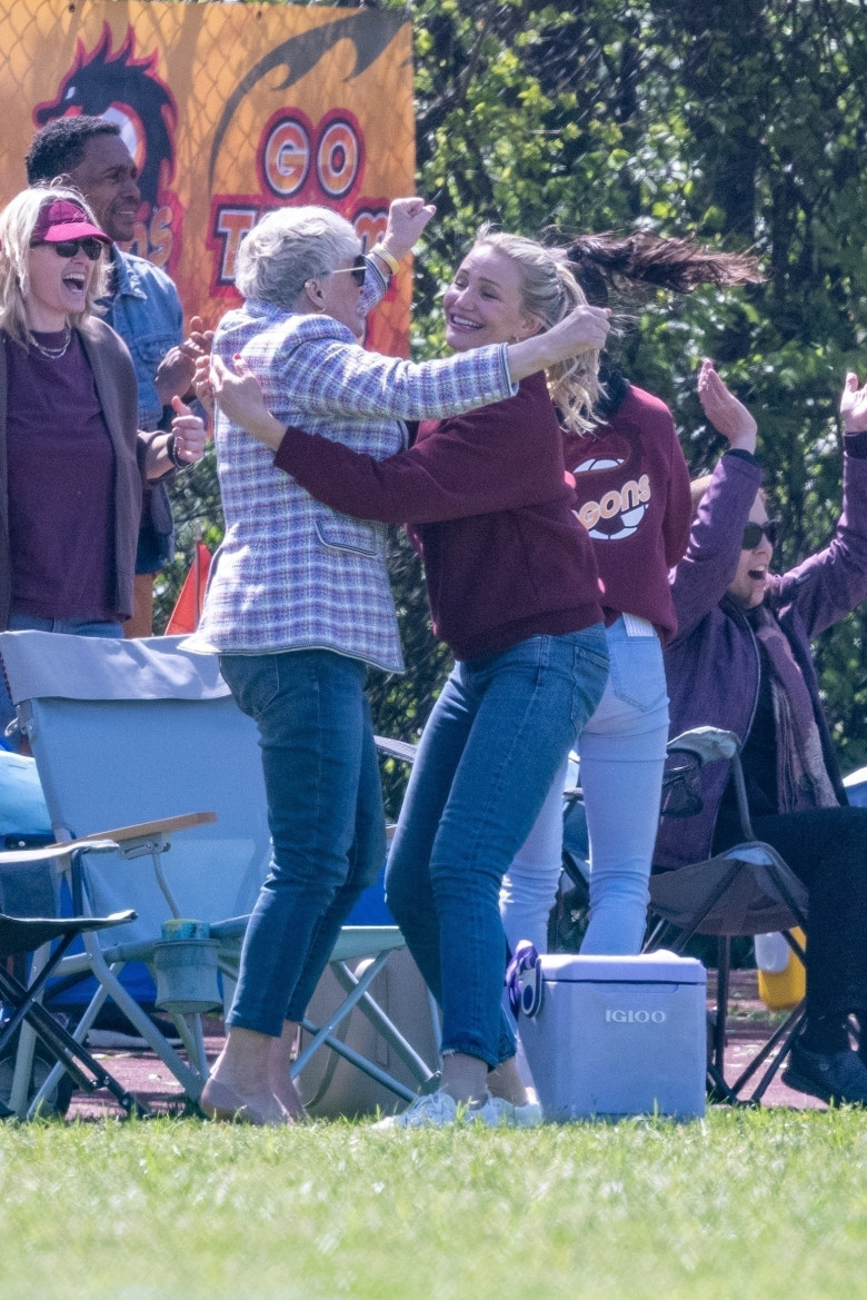 *PREMIUM-EXCLUSIVE* *WEB EMBARGO UNTIL APRIL 11, 2023 UNTIL 6:00 PM ET ** Glenn Close joins Cameron Diaz and Jamie Foxx on the set of "Back in Action" in Atlanta