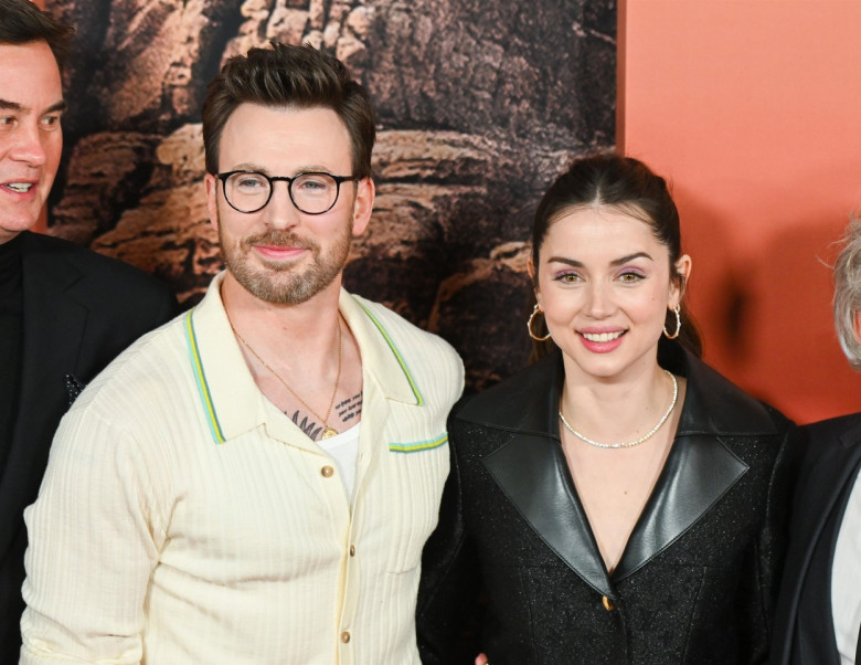 Chris Evans și Ana de Armas/ Profimedia