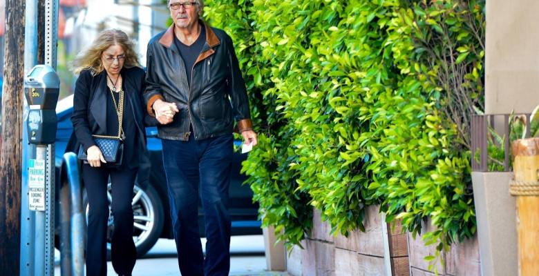 *EXCLUSIVE* Barbra Streisand and James Brolin have a date nite dinner at Giorgio Baldi